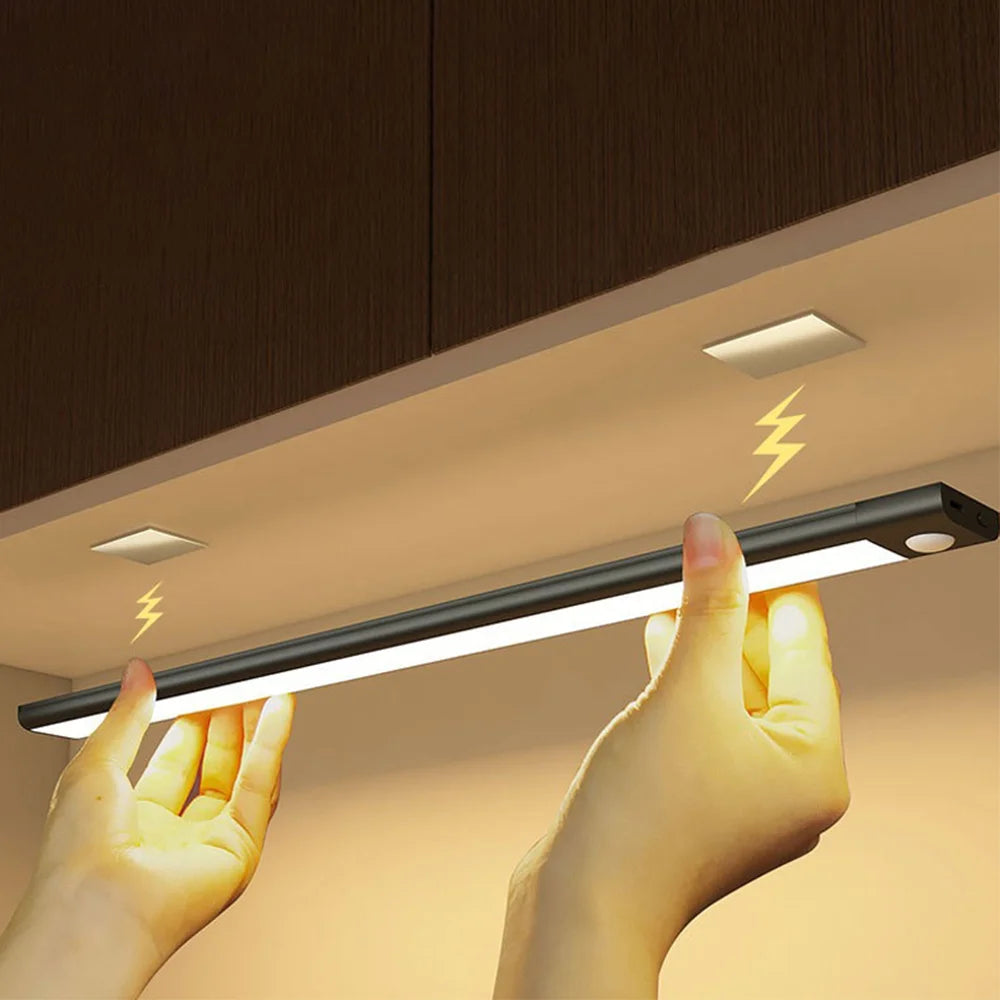 Luz LED Recargable USB Tipo C   Se enciende automáticamente al detectar movimiento. Disponible en 10 cm, 20 cm, 30 cm, 40 cm y 50 cm.